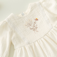 Rochiță „Flori de câmp” din muselină cu broderie florală