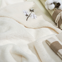 Trusou Botez crem, cu broderie manuala, model DIN NATURA