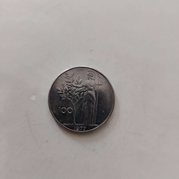 L 100, 1977