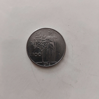 L 100, 1976