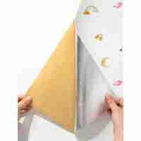 Rola Autoadeziva pentru Perete, Flippy, din Panza, 10 m, Rezistenta la Umezeala, 2.5 mm Grosime, Model Girafa si Elefant, Multicolor