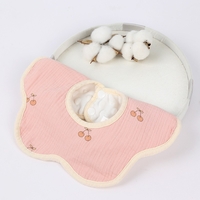 Baveta Tip Floare, Flippy, din Bumbac, pentru Copii 0-12 Luni, Rezistenta la apa, cu Capse, Model cu Cirese, 26 x 29 cm, Roz
