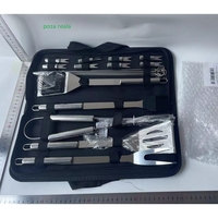 Set 18 Ustensile pentru Gratar, Flippy, din Otel Inoxidabil, Geanta Oxford, Argintiu