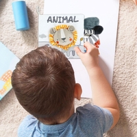 Carte Senzoriala, Flippy, pentru Bebelusi, 15x16x6 cm, cu Animalute, 3D, Cu Sunete si Fosnete, 0-3 Ani, Model Leu, Gri