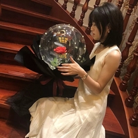 Buchet Decorativ, Flippy, Trandafir in Balon cu Lumini Led, Diametru 35 cm, 2 x Baterii AA (neincluse), Rosu/Negru