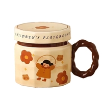 Cana din ceramica, Flippy, Cana pentru Cafea, Ceai, Cana Universala, Unisex, Cana cu Capac, 9 x 8 x 8 cm, 400 ml, Model Fetita cu Coarda, Bej