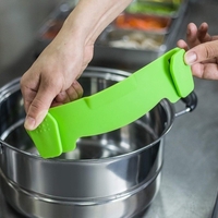 Strecurator Filtru pentru Vase, Flippy, din Silicon Rezistent la Temperaturi Inalte, Universal, Paste, Legume, Fructe, 23x12.5x6.7 cm Verde