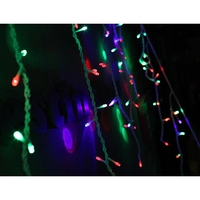 Instalatie Craciun, 30 m, 858 Led-uri ,Franjuri, Rosu / Verde/ Albastru, Flash, Transformator, Interconectabila, Prelungitor 3 m inclus, Fir Transparent, Flippy