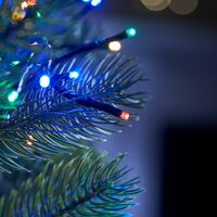 Instalatie de Craciun liniara Yoto, 10 m, din care 1 m cablu priza 220V, 100 LED, 8 jocuri de lumini, pentru interior, controler, fir negru, multicolor