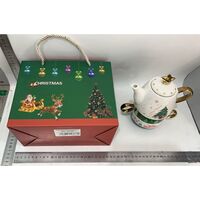 Set de Ceai, Flippy, Tema Craciun, Ceainic 450 ml, 2 x Cani 250 ml, din Ceramica, Model Brad de Craciun, Alb/Verde