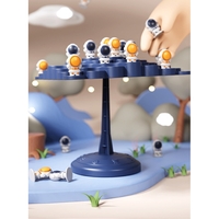 Joc Interactiv, Flippy, Astronauti in Echilibru, +3 Ani, din Plastic, 50 de Pioni, Placa de Echilibru, Roata cu Pedepse, Zar, 14 x 7 x 14 cm, Albastru