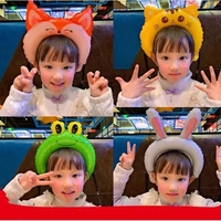 Balon din Folie Metalizata, Flippy, Tip Coronita cu Urechi, Model Pisicuta, Ambalaj Individual, Pai Inclus, Umflare cu Aer sau Heliu, 24 x 29.5 cm, Galben