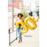 Balon din Folie Metalizata Flippy, Figurina Cifra, Tema Aniversare 80 cm, Ambalaj Individual, Pai inclus, Umflare cu Aer sau Heliu, Auriu, Cifra 3