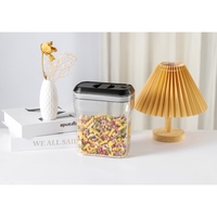 Recipient din Plastic, Flippy, pentru Alimente/Obiecte, Inchidere Ermetica Rotire 90 grade, 2l, 20.5 x 10.5 x 27 cm, Transparent