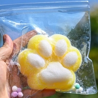 Jucarie Interactiva Squishy, Flippy, Model Cat Paw, Squeeze Pinch Family, Revenire Lenta, din TPR, +3 Ani, 7.5 cm, Textura Puf, Galben