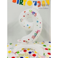 Balon din Folie Metalizata, Flippy, Figurina Cifra, Model 9 cu Happy Birthday Scris, Tema Aniversare 81 cm, Ambalaj Individual, Pai Inclus, Umflare cu Aer sau Heliu, Alb