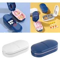 Organizator medicamente, Flippy, Dispozitiv Taiere/Sfaramare Pastile, Ideala pentru Calatorii, Portabila, Perie pentru Curatare, Compartiment depozitare, 8.5x4.5x2.5 cm, Albastru