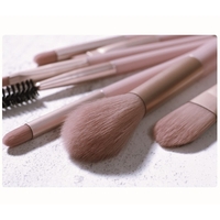 Mini Set Portabil 8 Pensule pentru Machiaj Flippy, Super Soft, Makeup Profesional/Incepatori, Maner Ergonomic, Gentuta Depozitare Inclusa, Maro