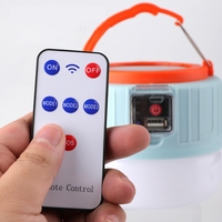 Lampa Portabila, Flippy, Incarcare Solara + USB, Afisaj Inteligent al Bateriei, Raza de Actiune 32 mp, 6x9x11 cm, 3 Moduri, Alb