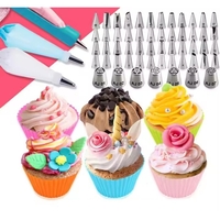 Set 92 Piese Ustensile pentru Ornare Prajituri, Flippy, din Plastic si Otel Inoxidabil, Forme Briose, Multicolor