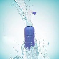 Bideu Portabil pentru Igiena Intima, Flippy, pentru Postpartum/ Postoperator, 450 mL, cu Capac si Husa Galbena, 29.5x7 cm, Culoare Recipient Mov