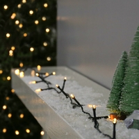 Instalatie Craciun liniara, cu transformator 31V, 10m, alb cald, 100 LED-uri V5, 8 jocuri de lumini, Fir verde, Flippy