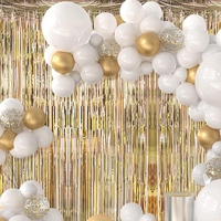 Perdea Franjurata, Flippy, Model Decor Petrecere, pentru Fundal de Poze, Amenajare Colorata a Petrecerii, Dimensiune 100x200 cm, Gold Sampanie