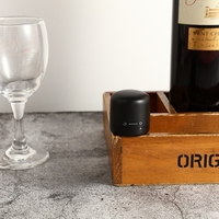 Capac de Etansare a Sticlei de Vin, Flippy, Rotativ, On-Off, Silicon, Reutilizabil, Usor de Depozitat si Folosit, 3.8 x 3.8 x 3.8 cm, Negru