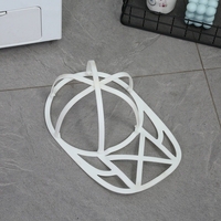 Husa de Spalare Sapca, Flippy, pentru Masina de Spalat, din Poliester, Circumferinta 53 cm, cu Fermoar, cu Suport Sapca, Alb/Albastru