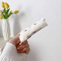 Husa de Protectie, Flippy, pentru Apple iPhone 15 Pro, Model Ursulet Pufos cu Urechi, Maini si Picioare, Antisoc, Rezistenta la Impact, Protectie Camera, Alb