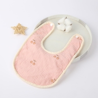 Baveta in Forma de U, Flippy, din Bumbac, pentru Copii 0-12 Luni, Rezistenta la Apa, cu Capse, Model cu Cirese,  21x30 cm, Roz