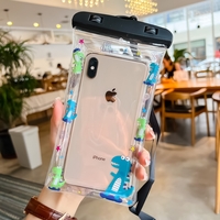 Husa subacvatica Kids Waterproof Flippy, Snowproof, Universala, cu Snur, pentru telefon sau documente, Dino, Negru