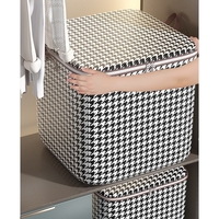 Cutie de Depozitare cu Fermoar, Flippy, Pliabila, Maner Ranforsat, Fermoar Rezistent, pentru Haine, Paturi, Plapumi, Perne, Lenjerii de Pat, Jucarii, 80 Litri, in Carouri, Alb-Negru