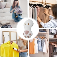 Aparat pentru Curatat Scame, Par Si Praf, Flippy, Pentru Diferite Tipuri De Material, Incarcare USB Type-C, Model Labuta de Pisica, 14x7x7.5 cm, Alb-Roz