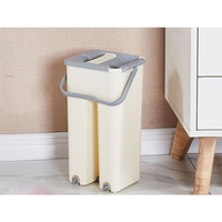 Set de curatenie Flippy, mop si galeata, galeata 6 l, 2 rezerve microfibra incluse, design modern, pentru interior, material plastic, peri sintetici, plat, cu storcere, bej
