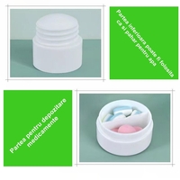 Cutie Pastile Multifunctionala, Flippy, 4 in 1, Pahar Apa, Taiere, Sfaramare, Depozitare, Compact, ABS cu Lama din Inox, Alb, 8.7x6.2x4.1 cm