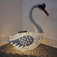 Decoratiune de Gradina cu Lampa solara, Flippy, Model Lebada, Iluminare Led si Incarcare Solara, 39.5 x 35.5 x 14 cm, din Fier, Alb