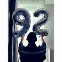 Balon din Folie Metalizata, Flippy, Figurina Cifra, Tema Aniversare 80 cm, Ambalaj Individual, Pai inclus, Umflare cu Aer sau Heliu, Argintiu, Cifra 9