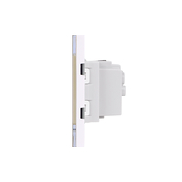 Priza Tripla cu Rama din Sticla LUXION, Standard Italian, 6M, auriu