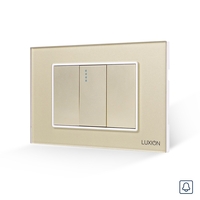 Intrerupator cu Revenire (Sonerie) Mecanic 1M si 2 Taste False LUXION cu Rama din Sticla, Standard Italian, 3M, auriu