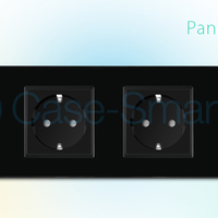 Priza cvadrupla Livolo cu rama din sticla, negru