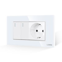 Intrerupator Dublu + Priza cu Rama din Sticla LUXION, Standard Italian, 4M, alb