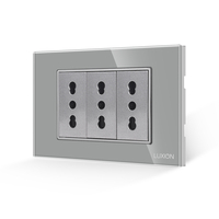 Priza Tripla cu Rama din Sticla LUXION, Standard Italian, 3M, gri