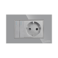 Intrerupator Dublu + Priza cu Rama din Sticla LUXION, Standard Italian, 3M, gri