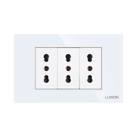 Priza Tripla cu Rama din Sticla LUXION, Standard Italian, 3M, alb