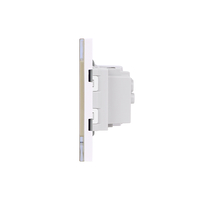 Intrerupator Dublu Cap Scara + Priza cu Rama din Sticla LUXION, Standard Italian, 3M, auriu