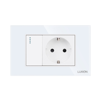 Intrerupator Simplu + Priza cu Rama din Sticla LUXION, Standard Italian, 3M, alb