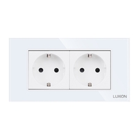 Priza Dubla cu Rama din Sticla LUXION, Standard Italian, 4M, alb