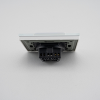 Priza Simpla cu Capac de Protectie cu Rama din Sticla LUXION, alb