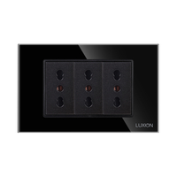 Priza Tripla cu Rama din Sticla LUXION, Standard Italian, 3M, negru